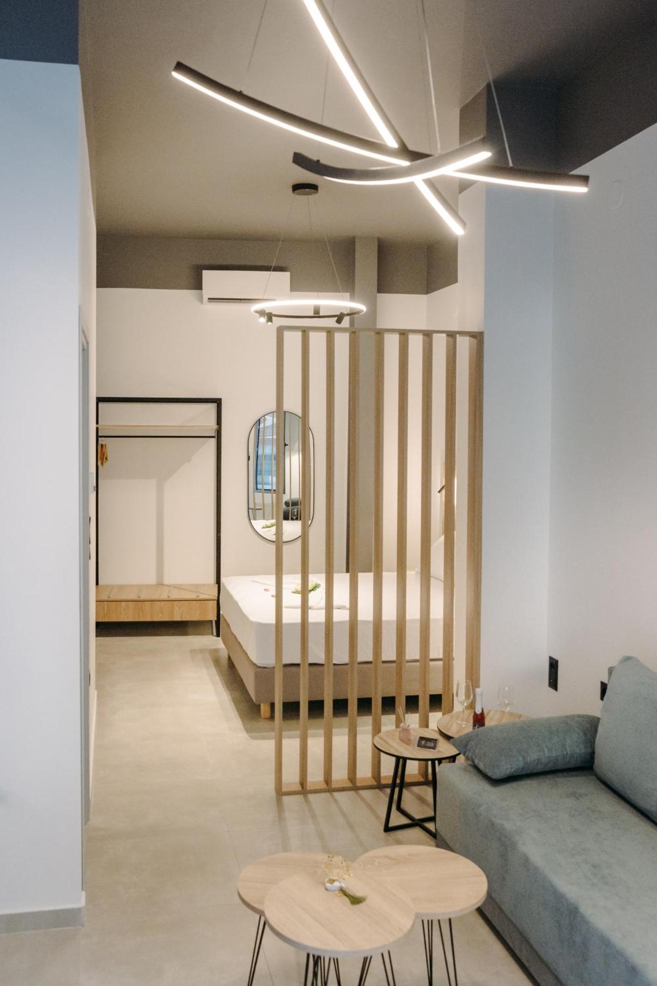 Volos Suites Center Екстериор снимка